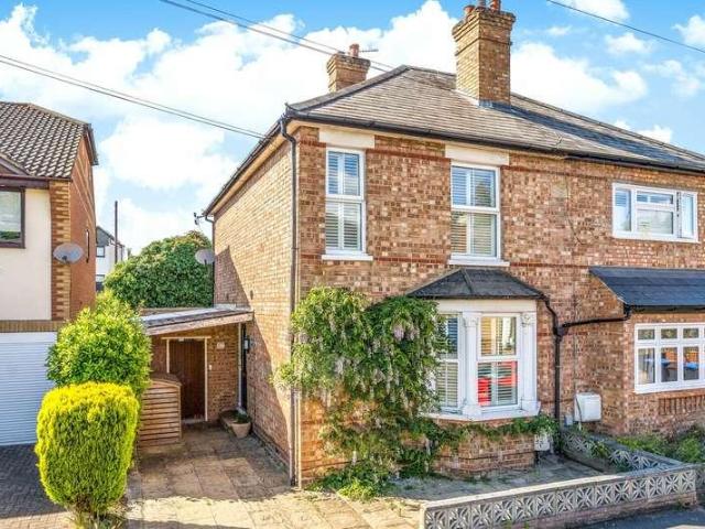 2 bed house for sale