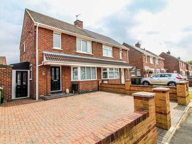 2 bed house for sale