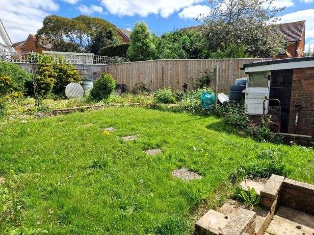 2 bed house for sale