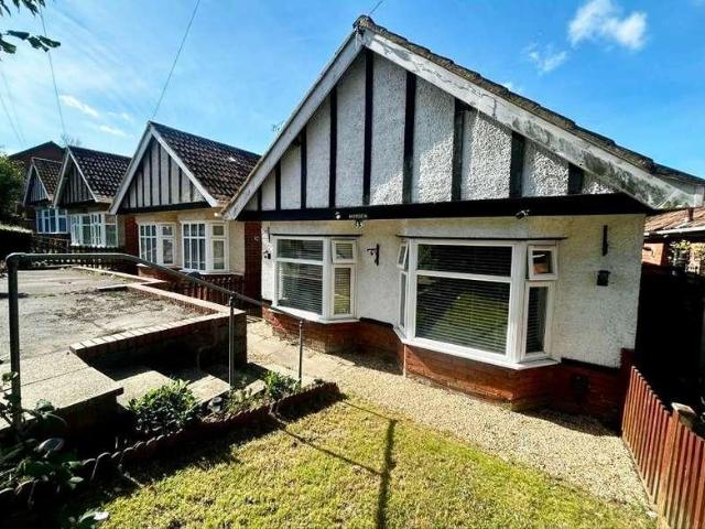2 bed house for sale