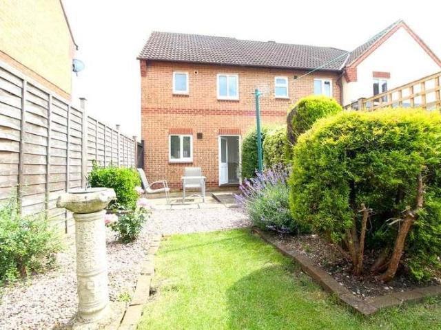 2 bed house for sale
