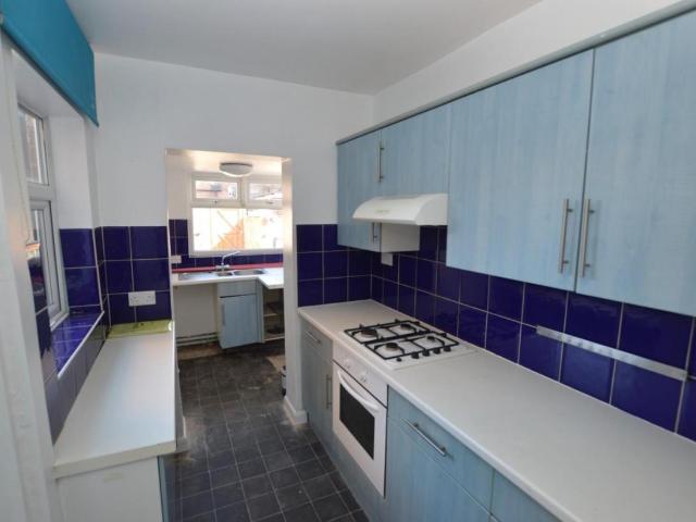 2 bed house for sale
