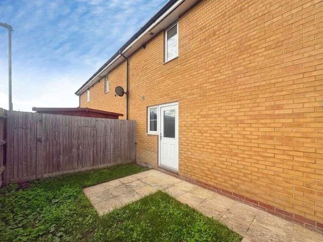 2 bed house for sale