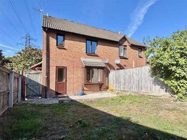 2 bed house for sale