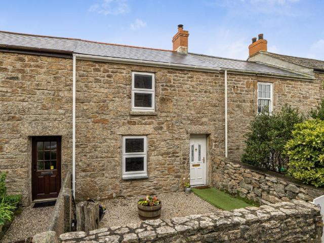2 bed house for sale
