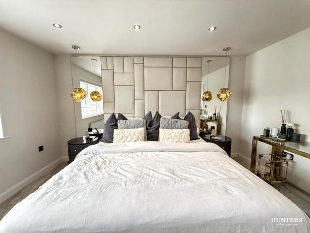 2 bed house for sale