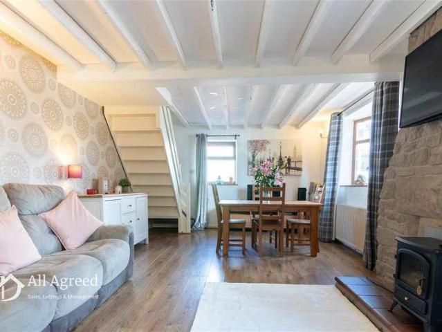 2 bed house for sale