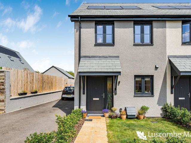 2 bed house for sale