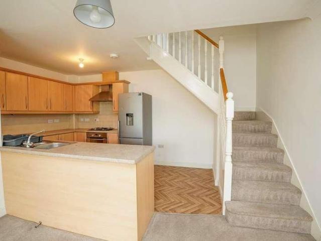 2 bed house for sale