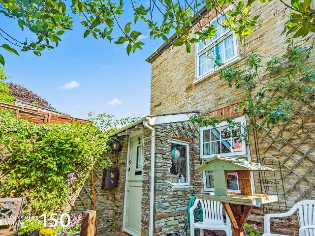2 bed house for sale