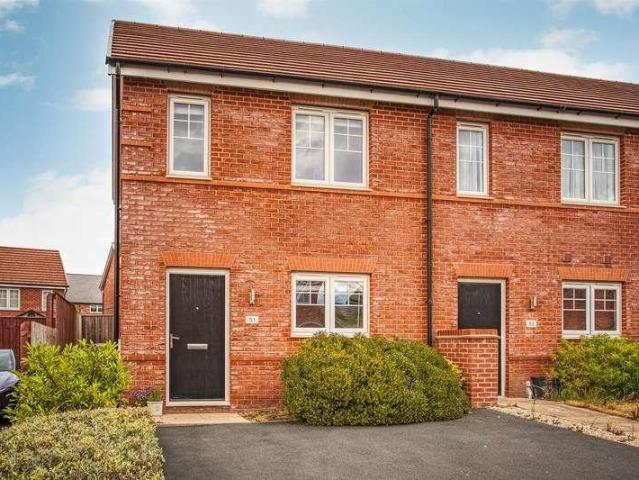 2 bed house for sale