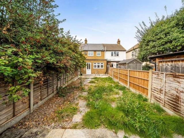 2 bed house for sale