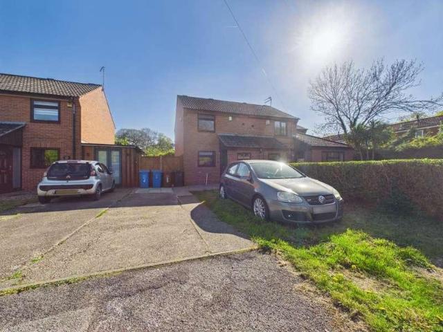 2 bed house for sale