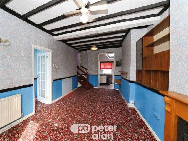 2 bed house for sale