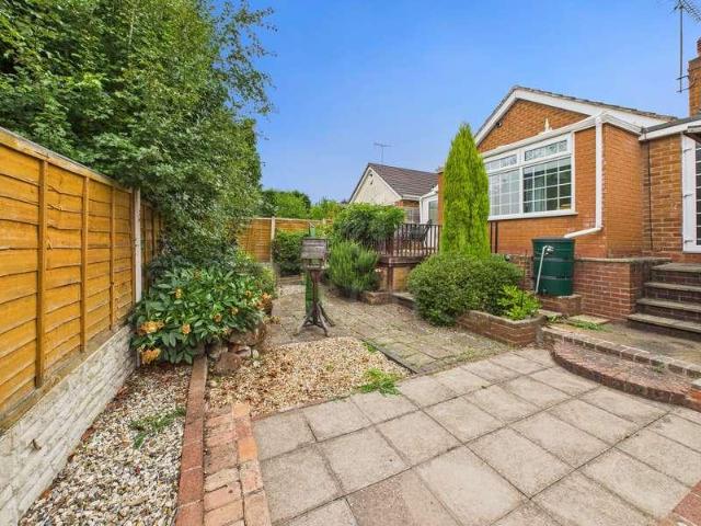 2 bed house for sale