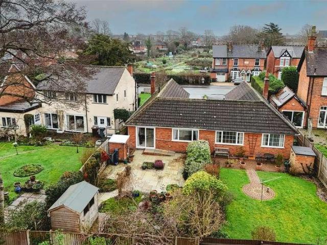 2 bed house for sale