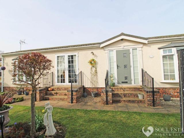 2 bed house for sale