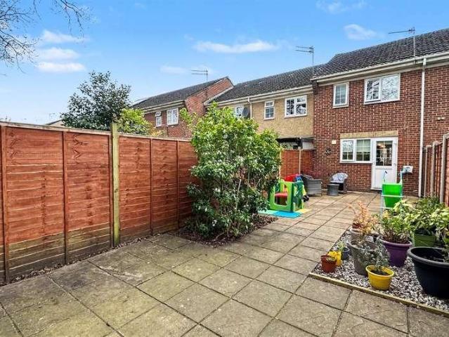 2 bed house for sale