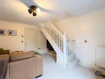 2 bed house for sale