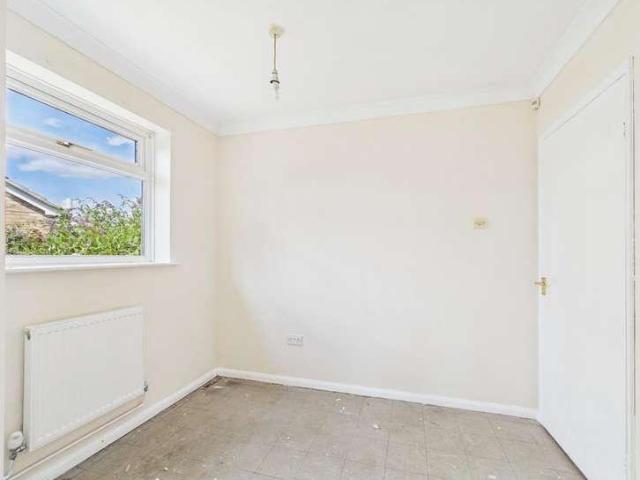 2 bed house for sale