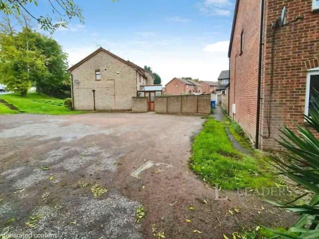 2 bed house for sale
