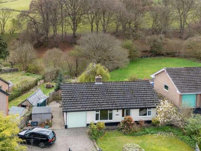 2 bed house for sale