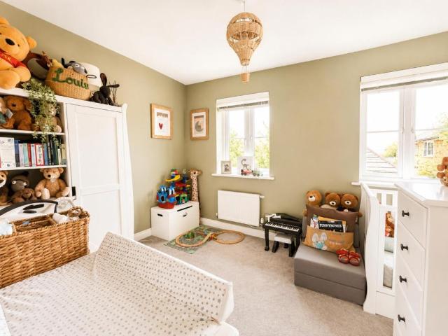 2 bed house for sale