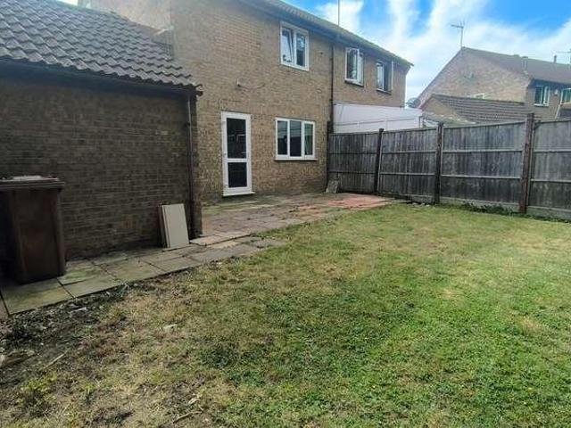 2 bed house for sale