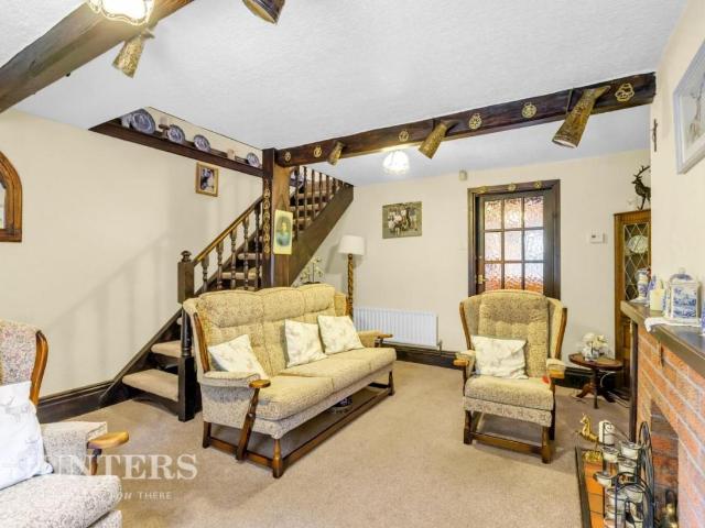 2 bed house for sale