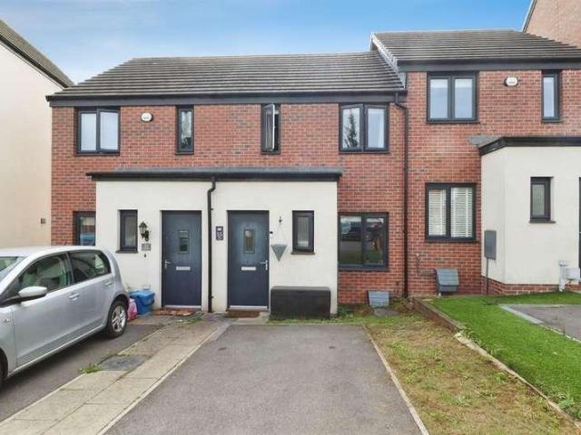 2 bed house for sale