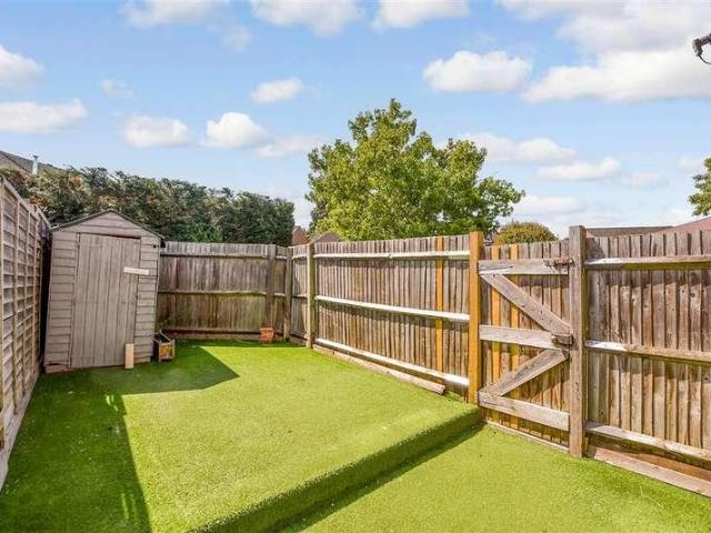 2 bed house for sale