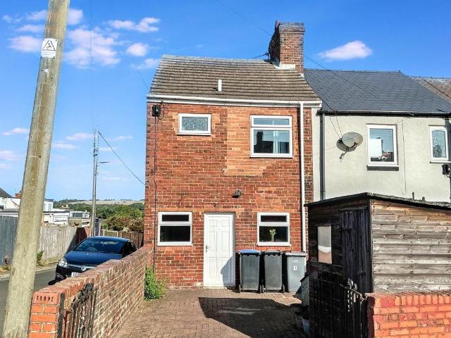2 bed house for sale