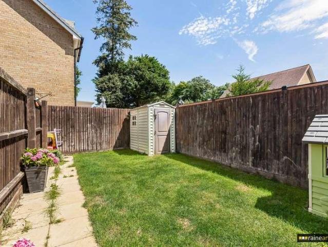 2 bed house for sale
