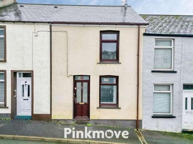 2 bed house for sale