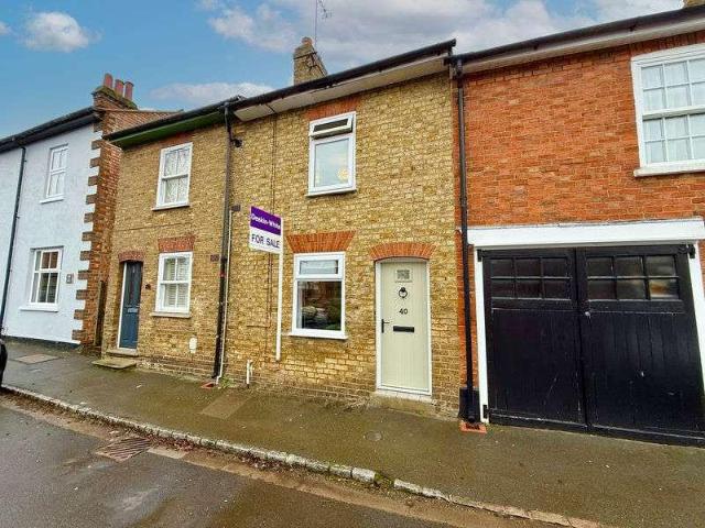 2 bed house for sale