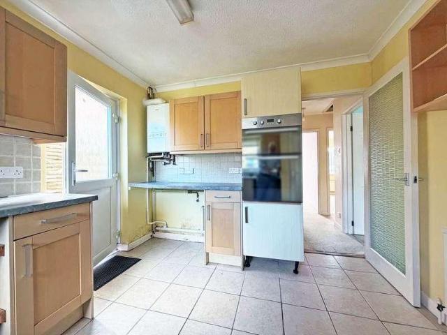 2 bed house for sale