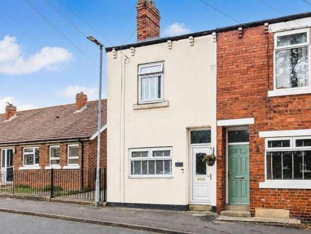 2 bed house for sale