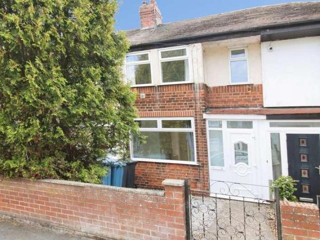 2 bed house for sale