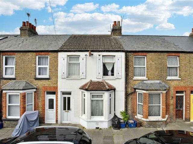 2 bed house for sale
