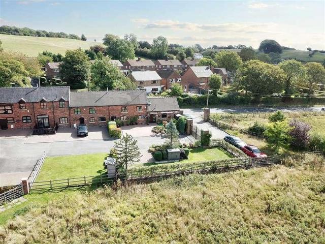 2 bed house for sale
