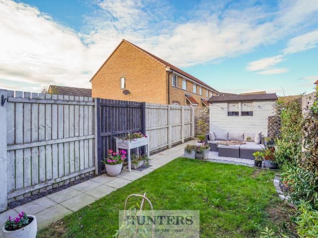 2 bed house for sale