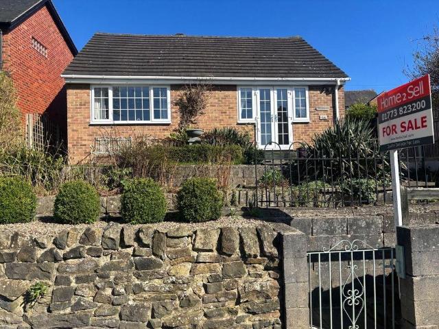 2 bed house for sale