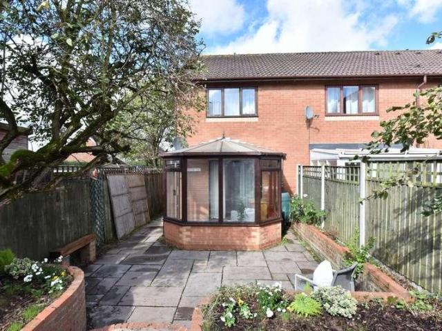 2 bed house for sale