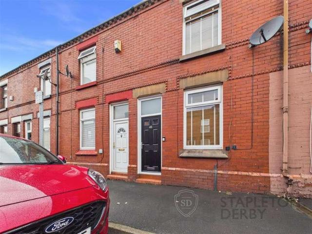 2 bed house for sale