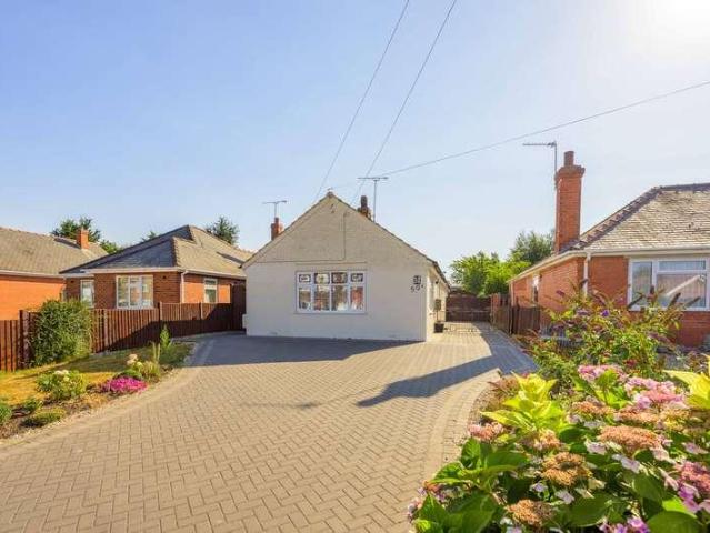 2 bed house for sale