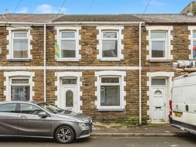 2 bed house for sale