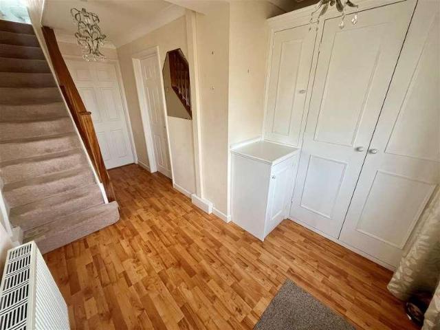 2 bed house for sale