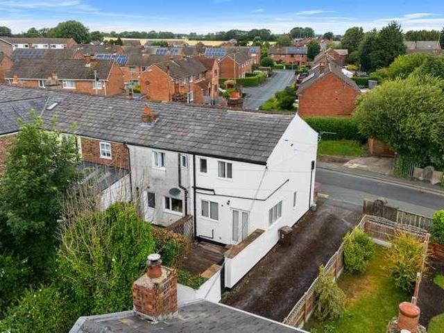 2 bed house for sale