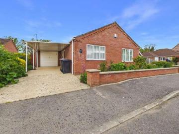 2 bed house for sale