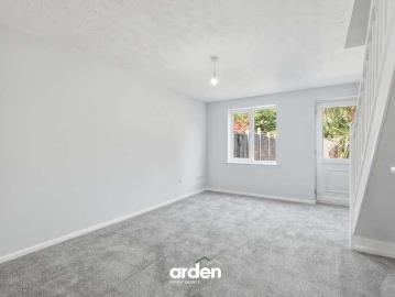 2 bed house for sale